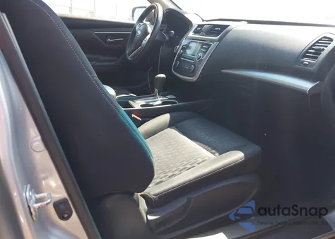 2018 Nissan Altima 2.5 S z USA, uszkodzony, nr VIN 1N4AL3APXJC173510